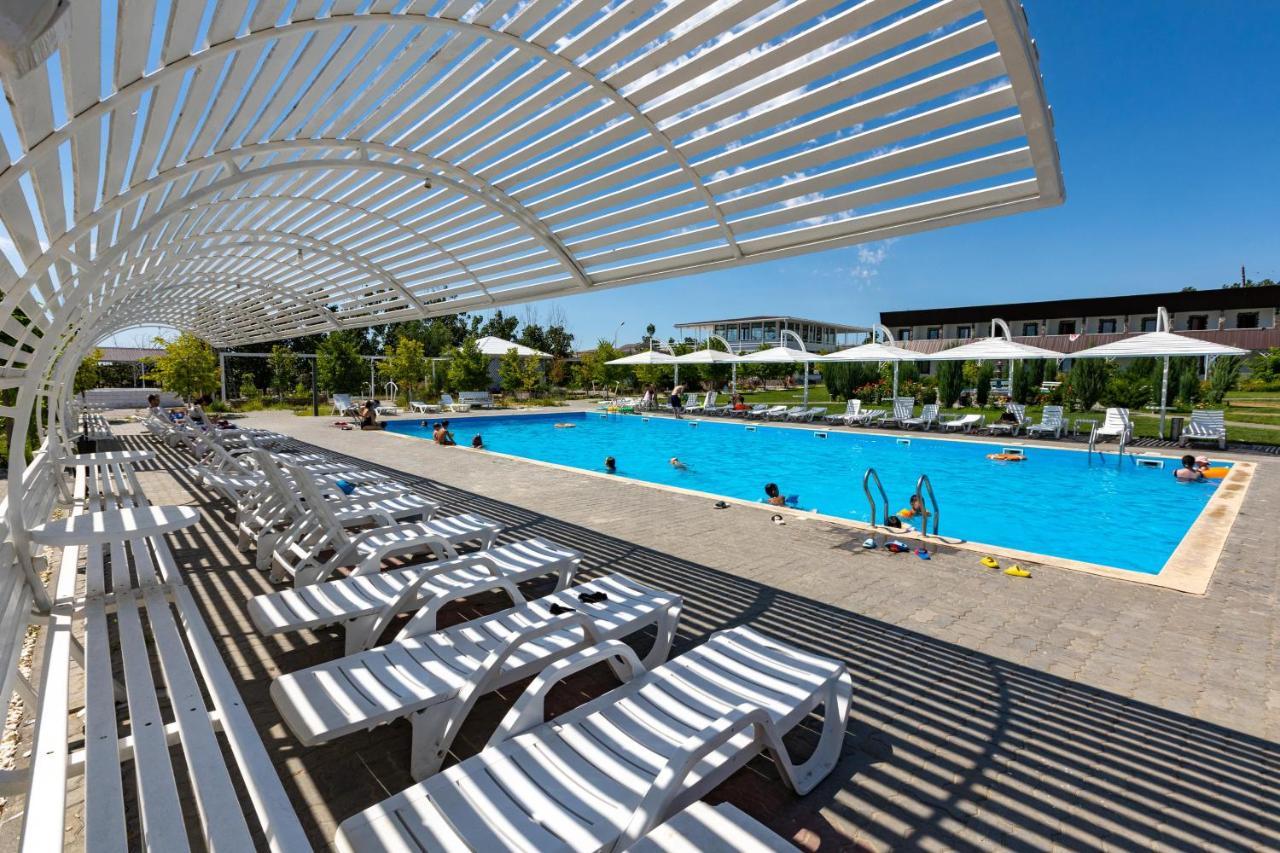 La Dolce Vita Resort Qapschaghai Exterior foto