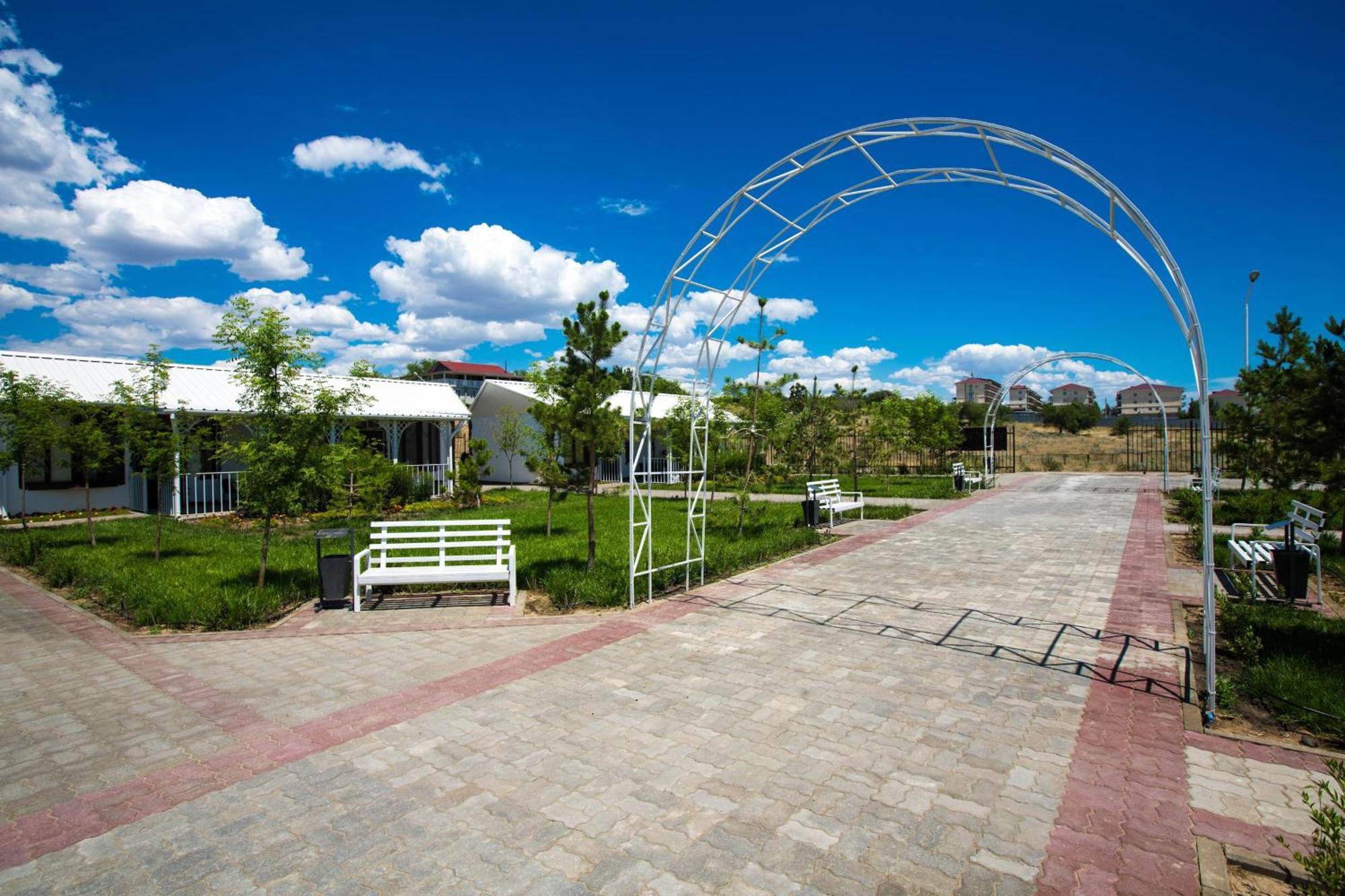 La Dolce Vita Resort Qapschaghai Exterior foto